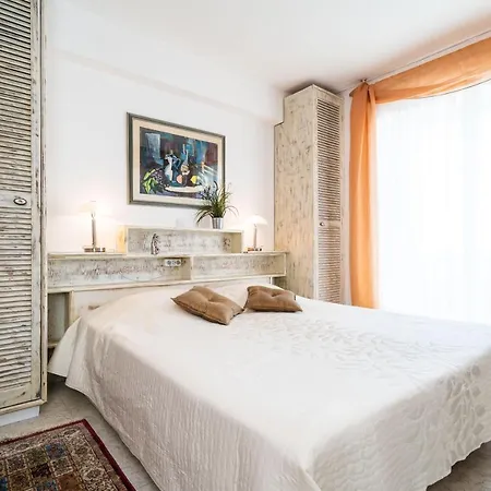 Apartamento House Sveti Jakov 1